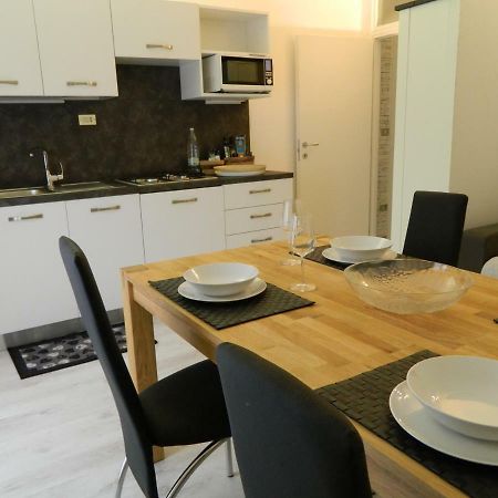 Ferienwohnung Wind Torbole Sul Garda Exterior foto